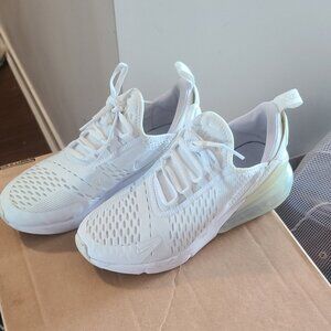 White Nike Air Max 270